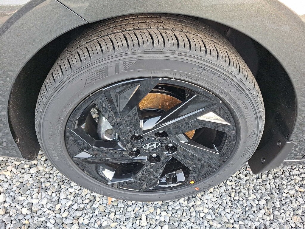 New 2026 Hyundai Elantra SEL Sport Sedan