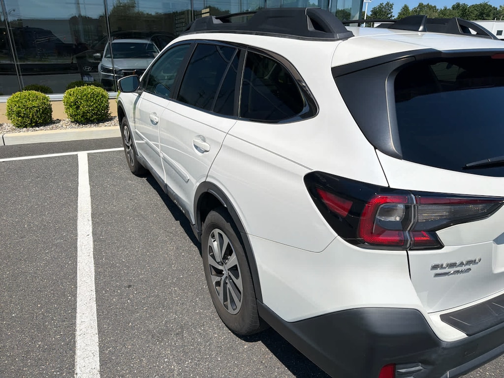 Used 2021 Subaru Outback Premium SUV