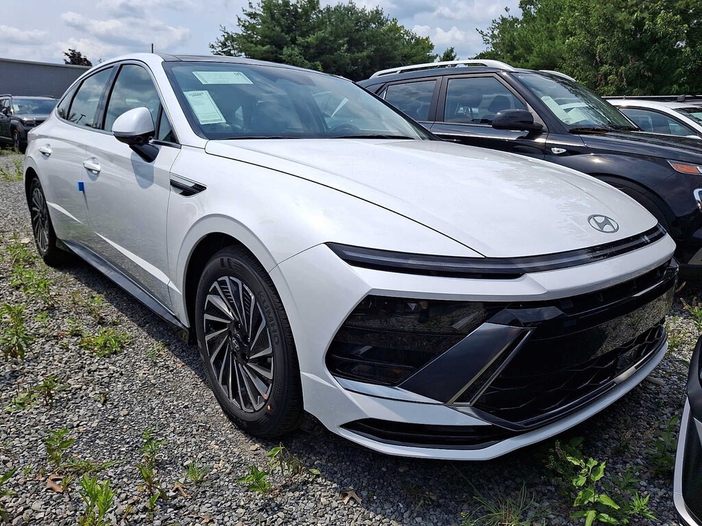 New 2026 Hyundai Sonata Hybrid SEL Sedan