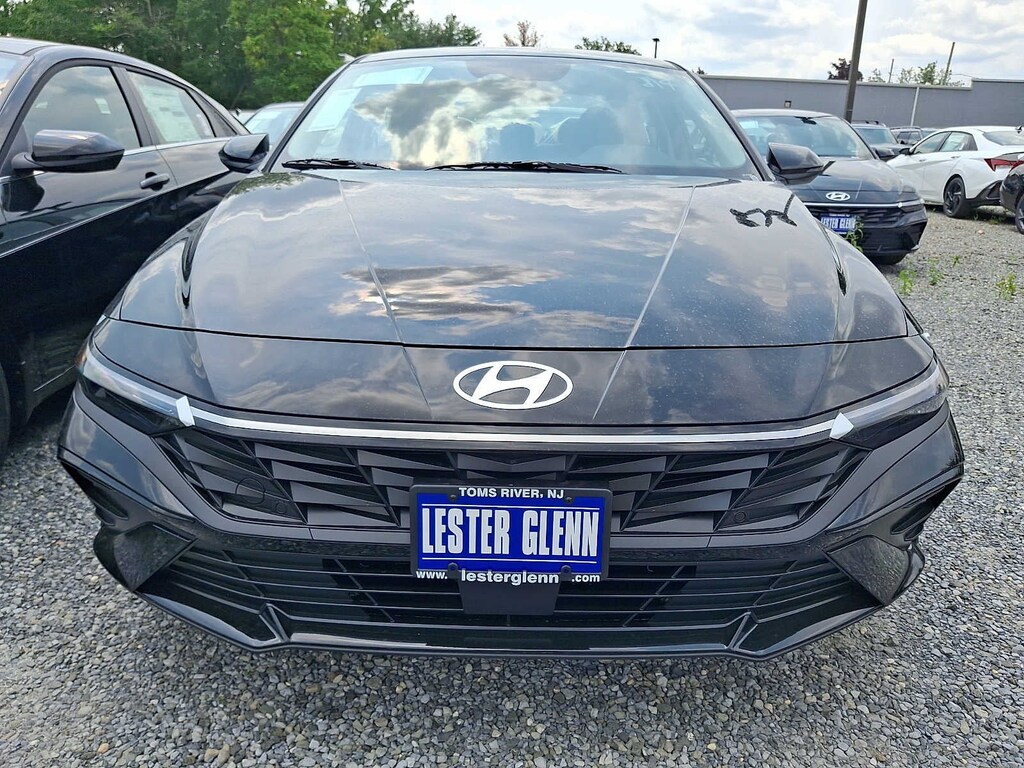 New 2026 Hyundai Elantra Limited Sedan