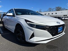 2023 Hyundai Elantra SEL Sedan