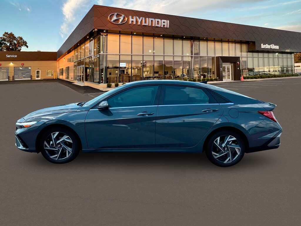 New 2025 Hyundai Elantra Limited Sedan