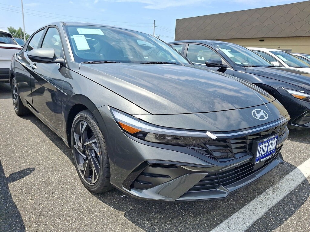 New 2026 Hyundai Elantra Limited Sedan