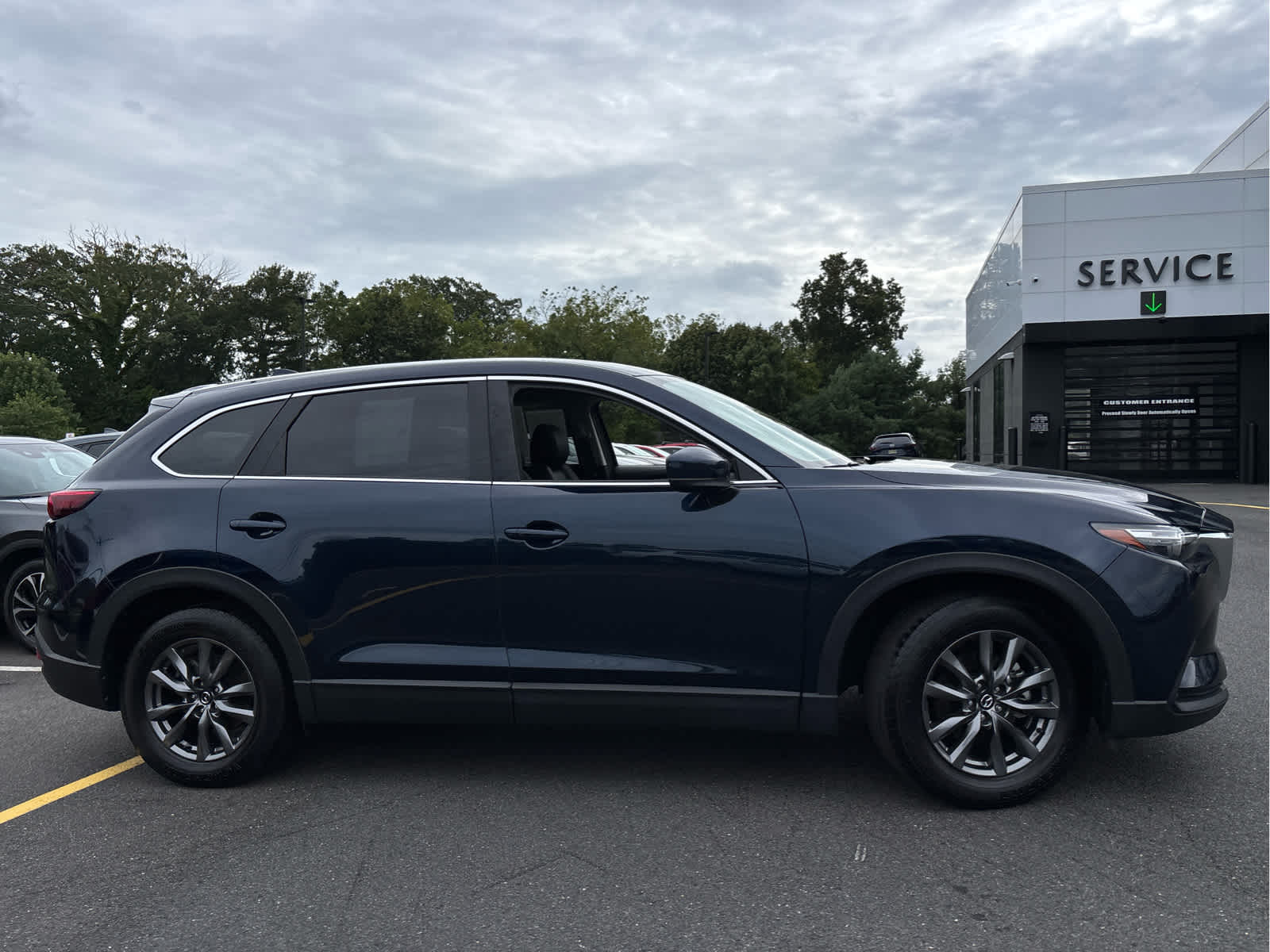 2023 Mazda CX-9 Touring photo 3