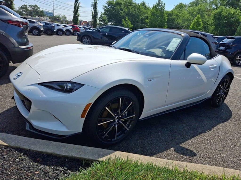 New 2026 Mazda MX-5 MIATA Grand Touring CONVERTIBLE