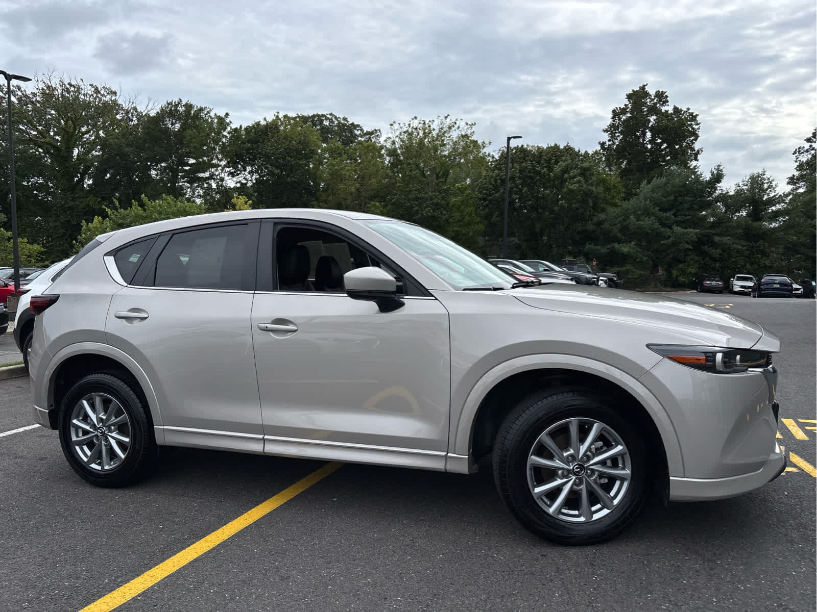 2024 Mazda CX-5 2.5 Select photo 3