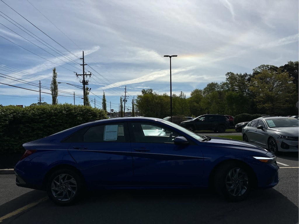 Used 2024 Hyundai Elantra SEL Sedan