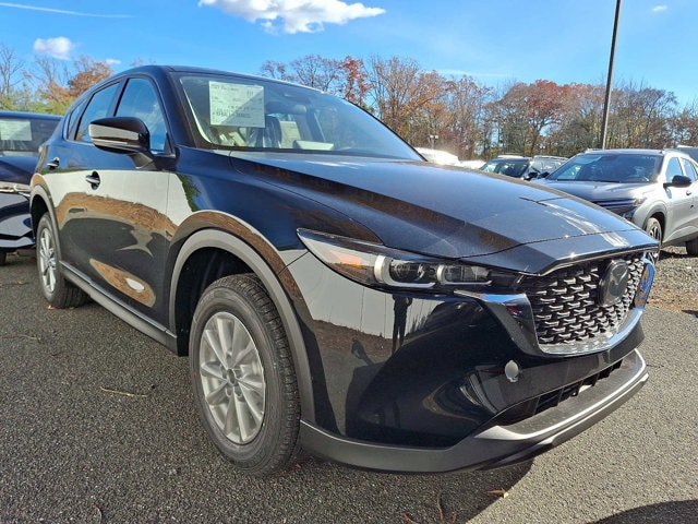 2025 Mazda CX-5 S's photo