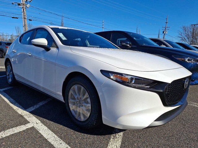 2026 Mazda Mazda3 S's photo