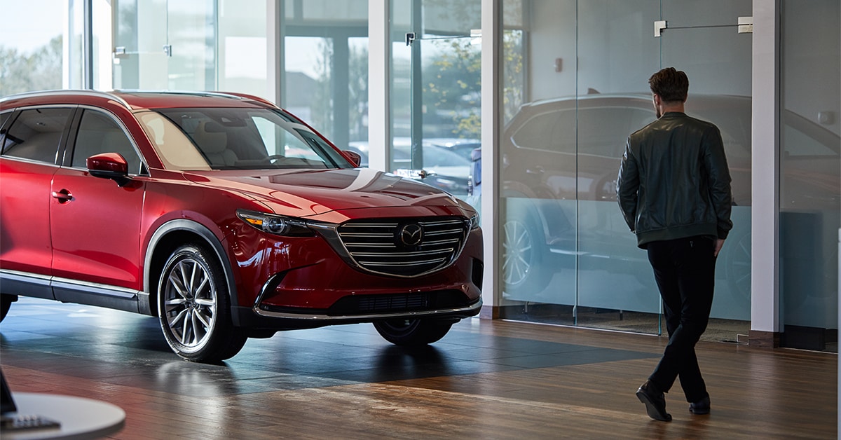 Mazda Customer eyeing a Certified Pre-Owned Vehicle