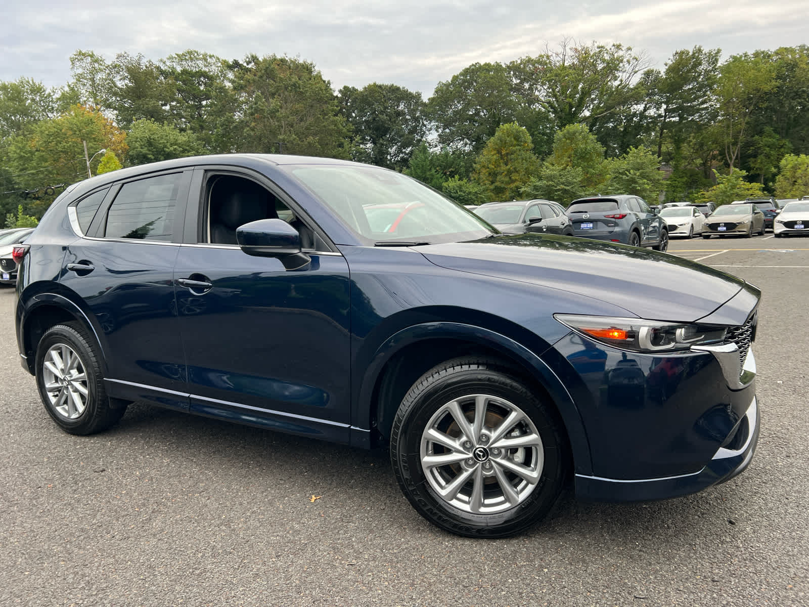 2025 Mazda CX-5 2.5 Select photo 3