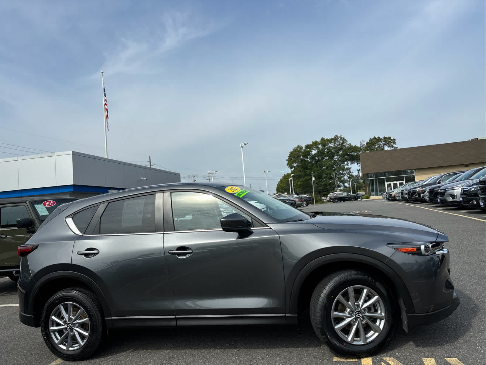 2023 Mazda CX-5 2.5 Select photo 3