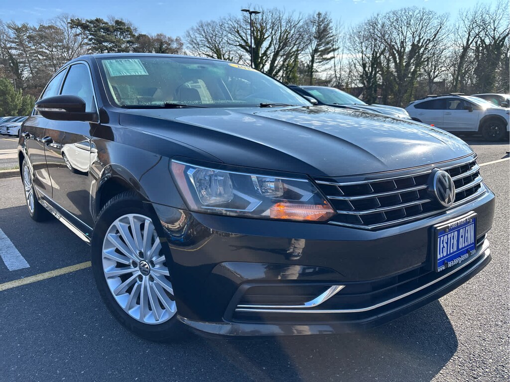 Used 2017 Volkswagen Passat 1.8T SE Sedan