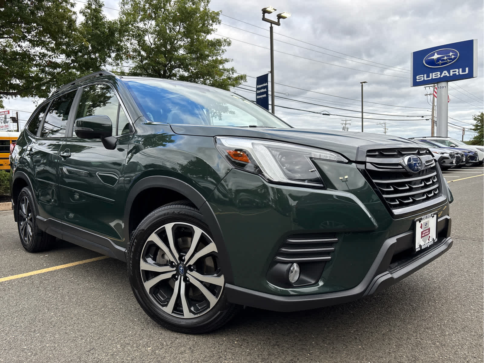 2022 Subaru Forester Limited photo 2