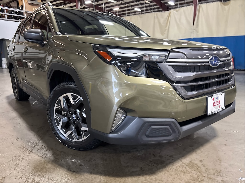 Used 2025 Subaru Forester Premium SUV