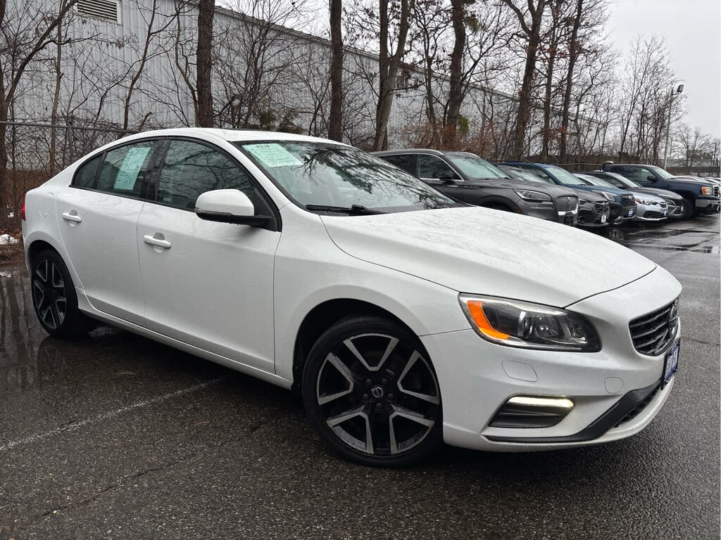 Used 2017 Volvo S60 T5 FWD Dynamic Sedan