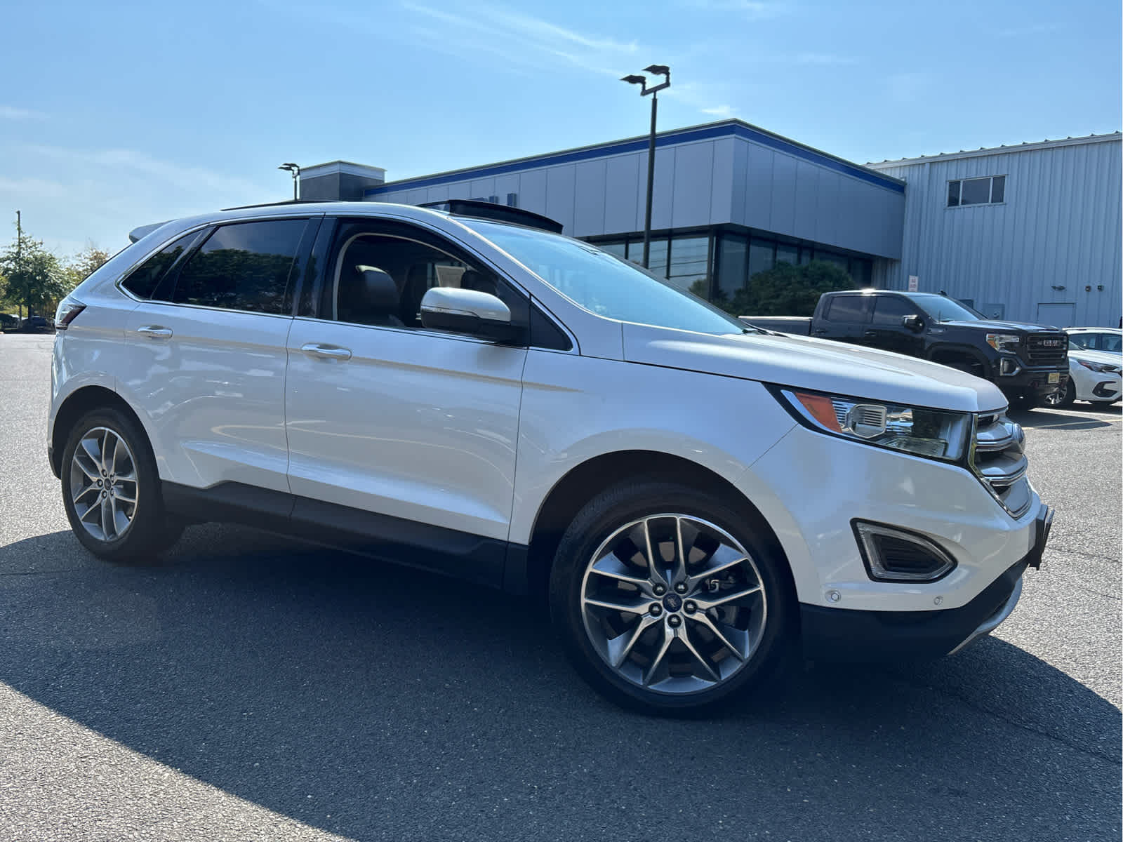 2015 Ford Edge Titanium photo 3