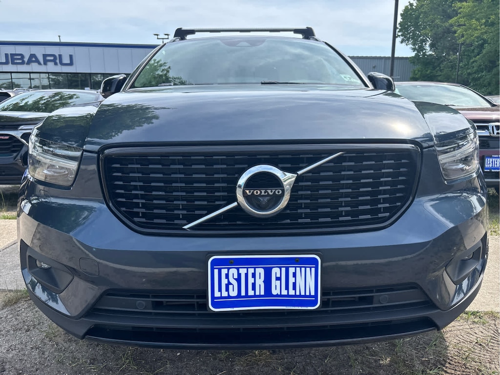 Used 2022 Volvo XC40 T5 AWD R-Design SUV