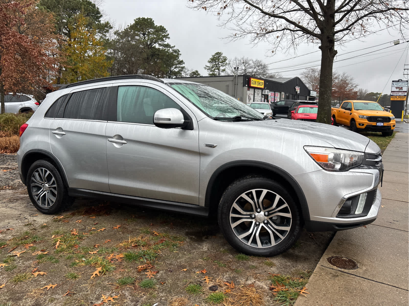2018 Mitsubishi Outlander Sport SEL photo 2