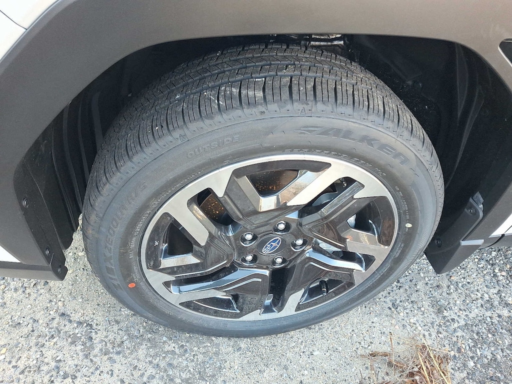 New 2025 Subaru Forester Limited SUV