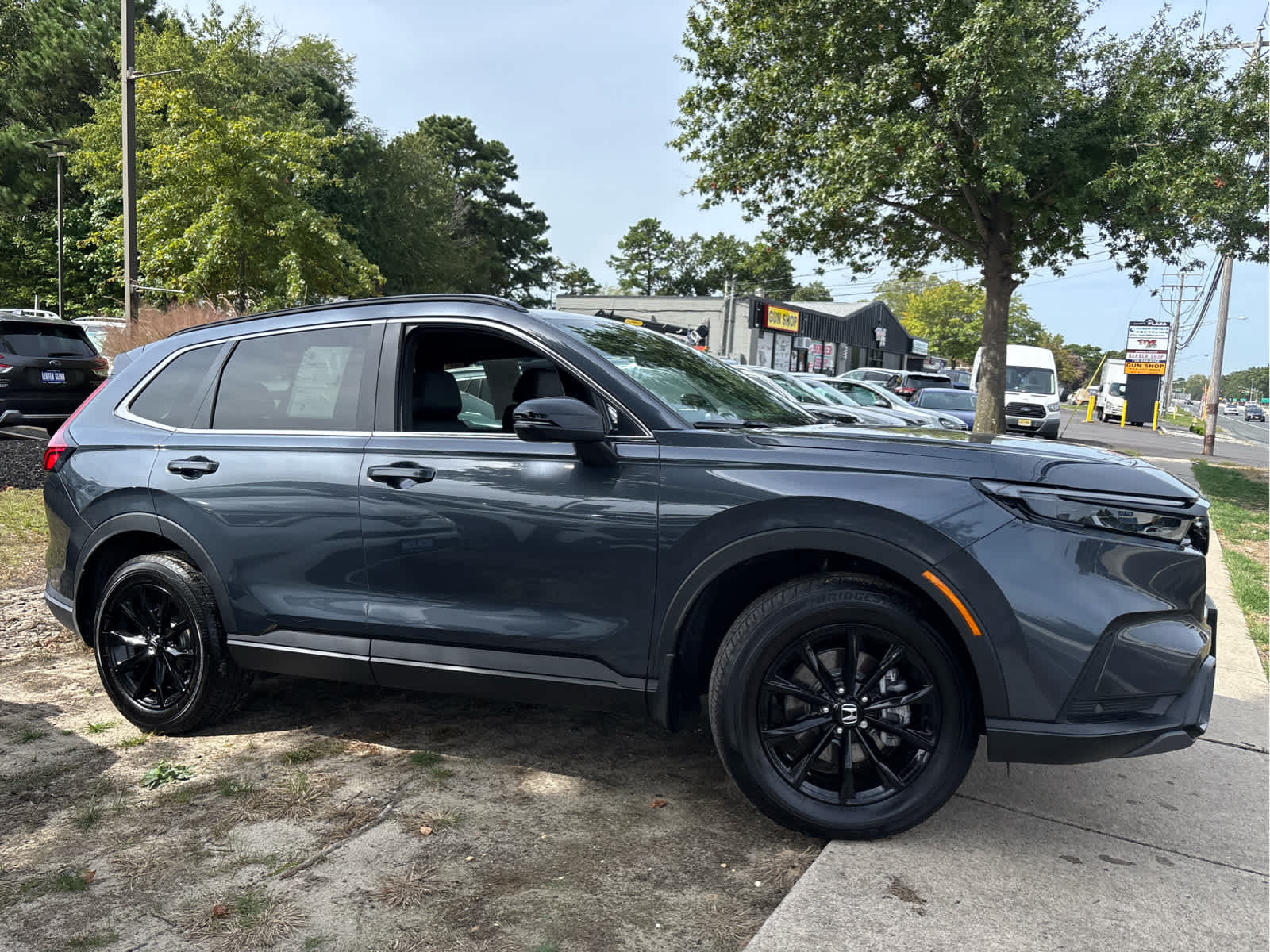 2024 Honda CR-V Hybrid Sport-L photo 2
