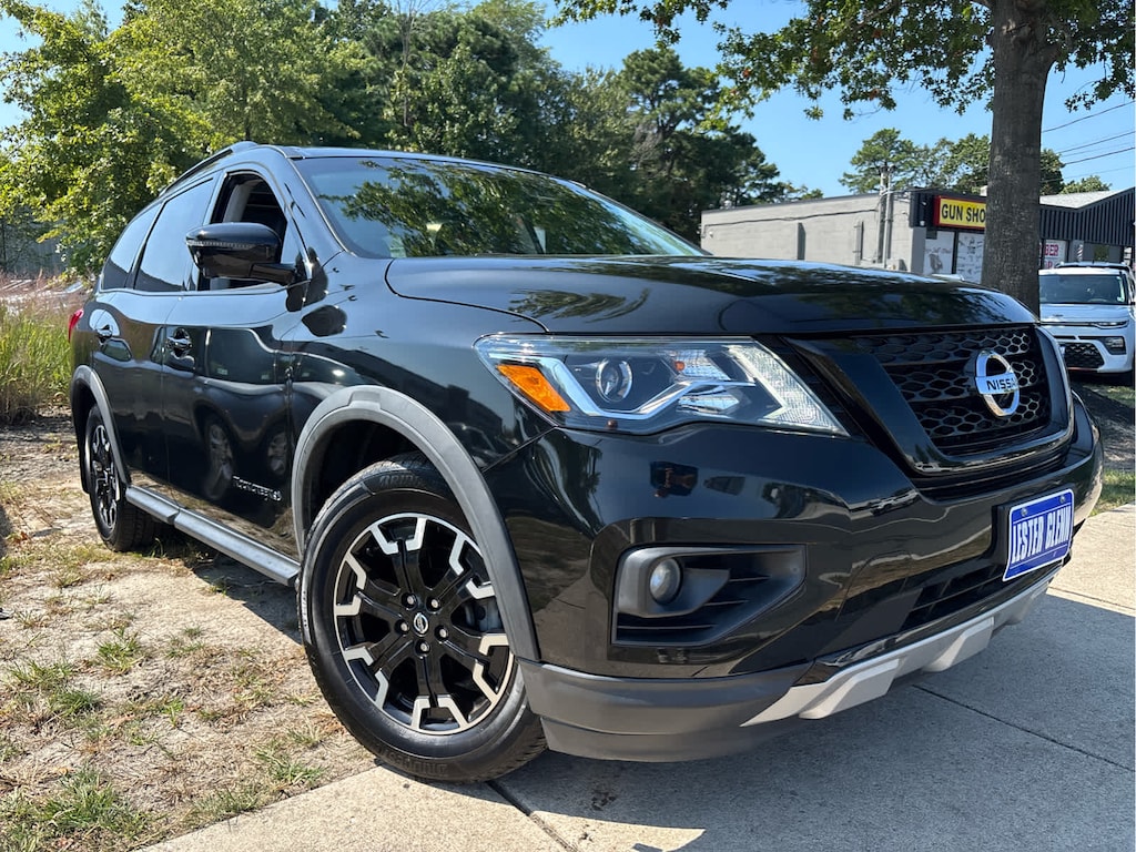 Used 2020 Nissan Pathfinder SL SUV