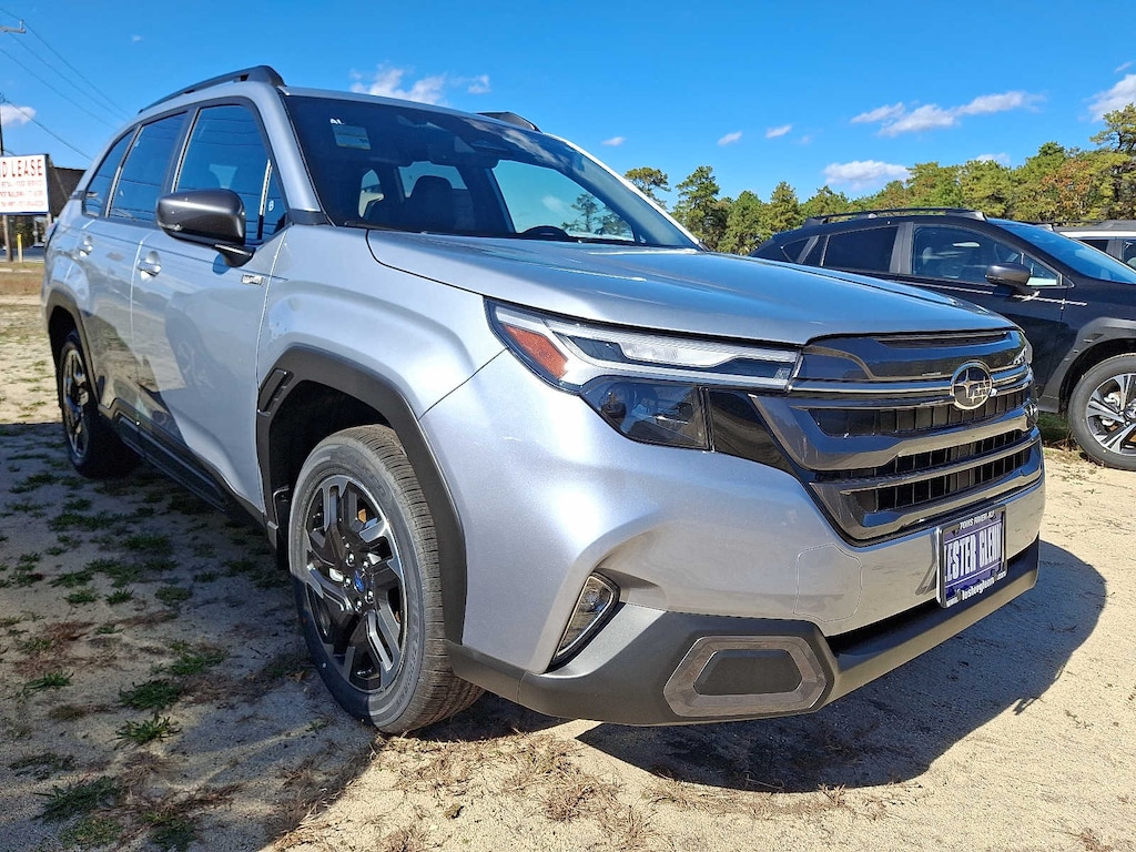 New 2025 Subaru Forester Hybrid Limited SUV