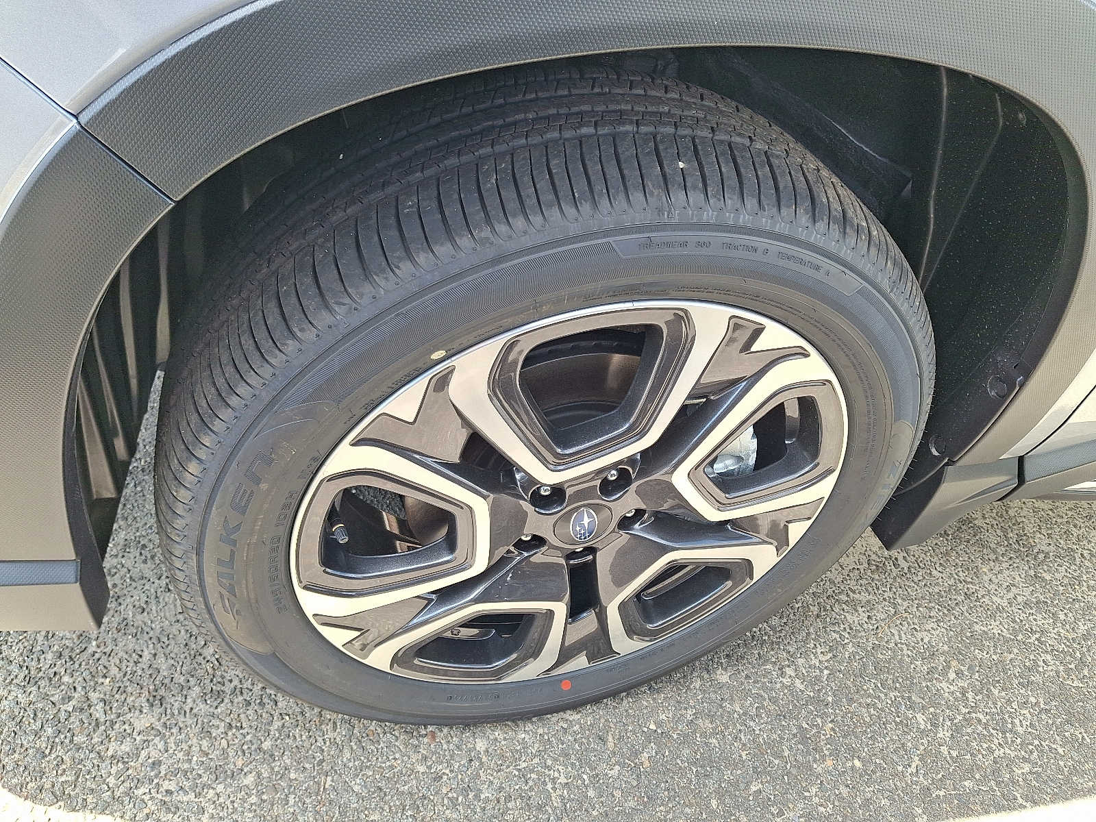 2025 Subaru Ascent Touring photo 3