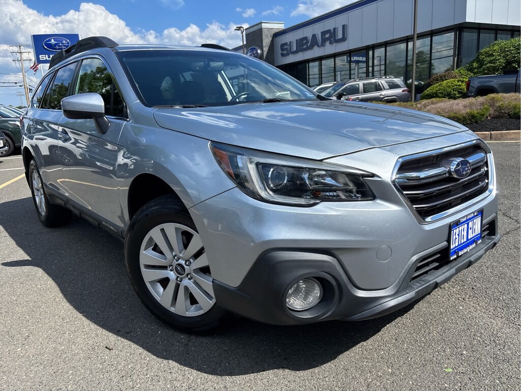 Used 2018 Subaru Outback 2.5i Premium with SUV