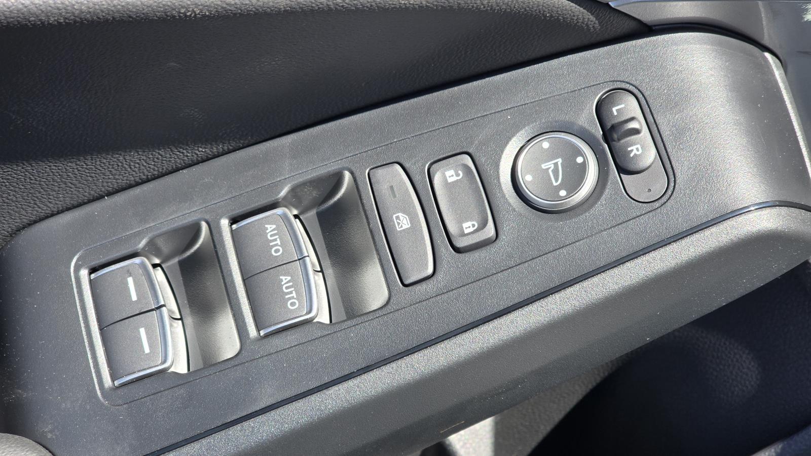 2025 Acura Integra Base - Photo 17