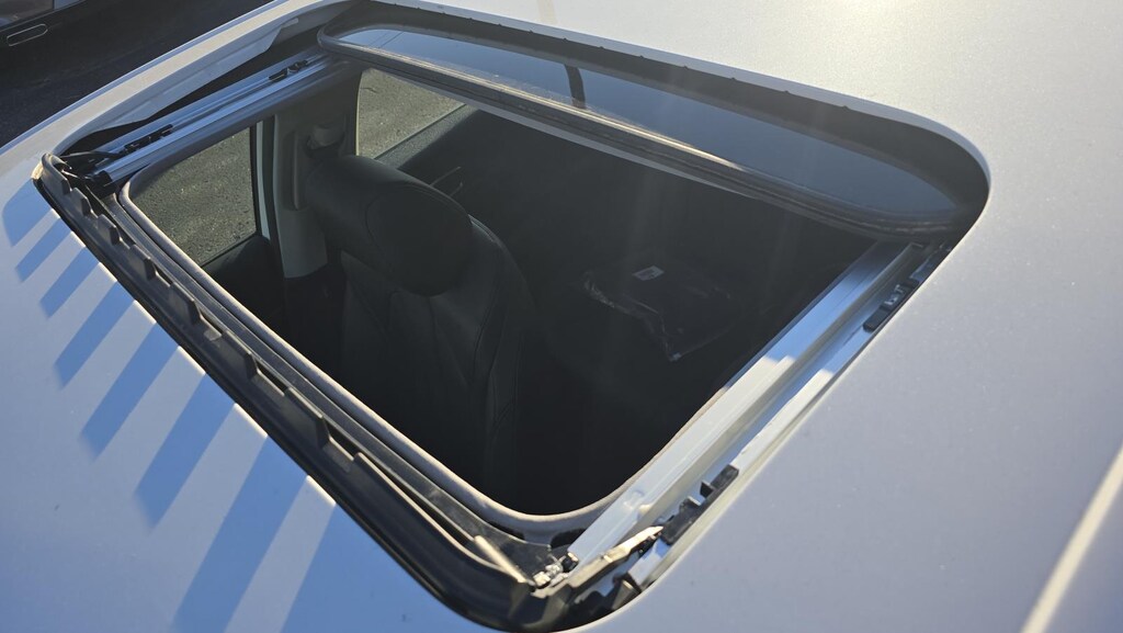 New 2025 Acura Integra Base Hatchback