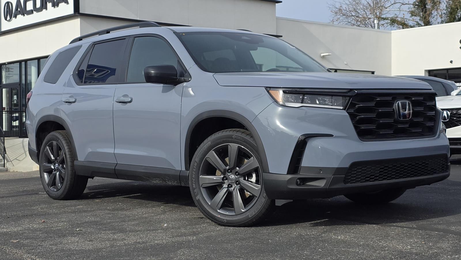 2025 Honda Pilot Sport's photo