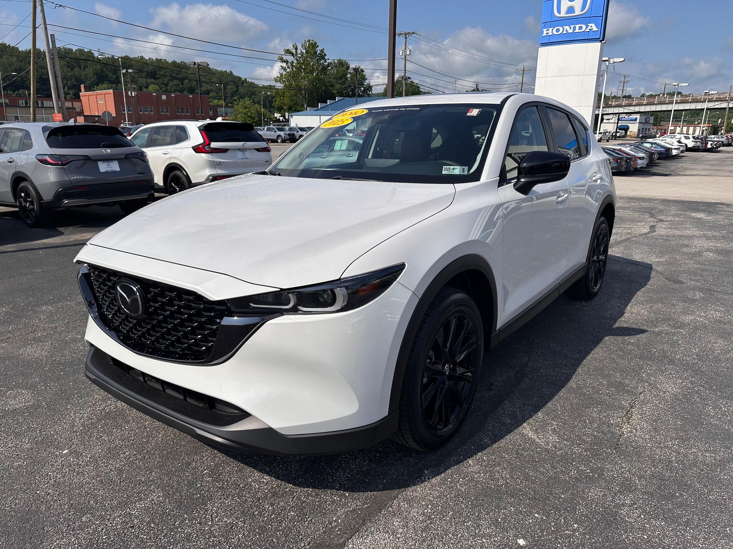 2025 Mazda CX-5 S Carbon Edition Auto AWD's photo