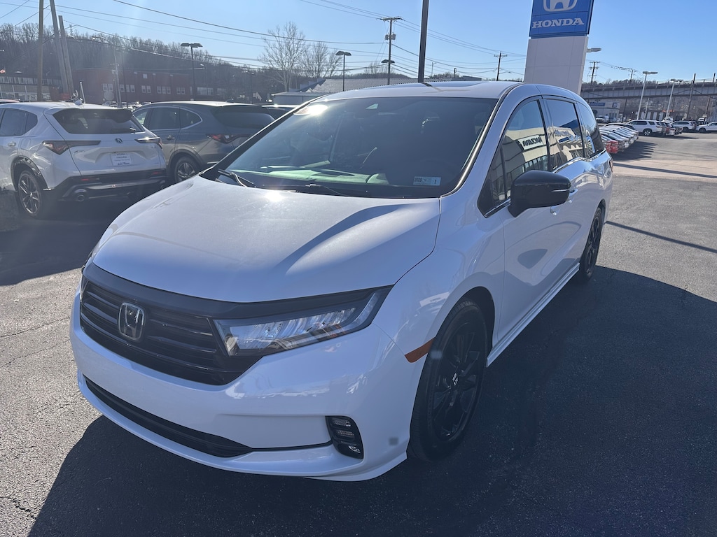Certified 2023 Honda Odyssey Sport Van