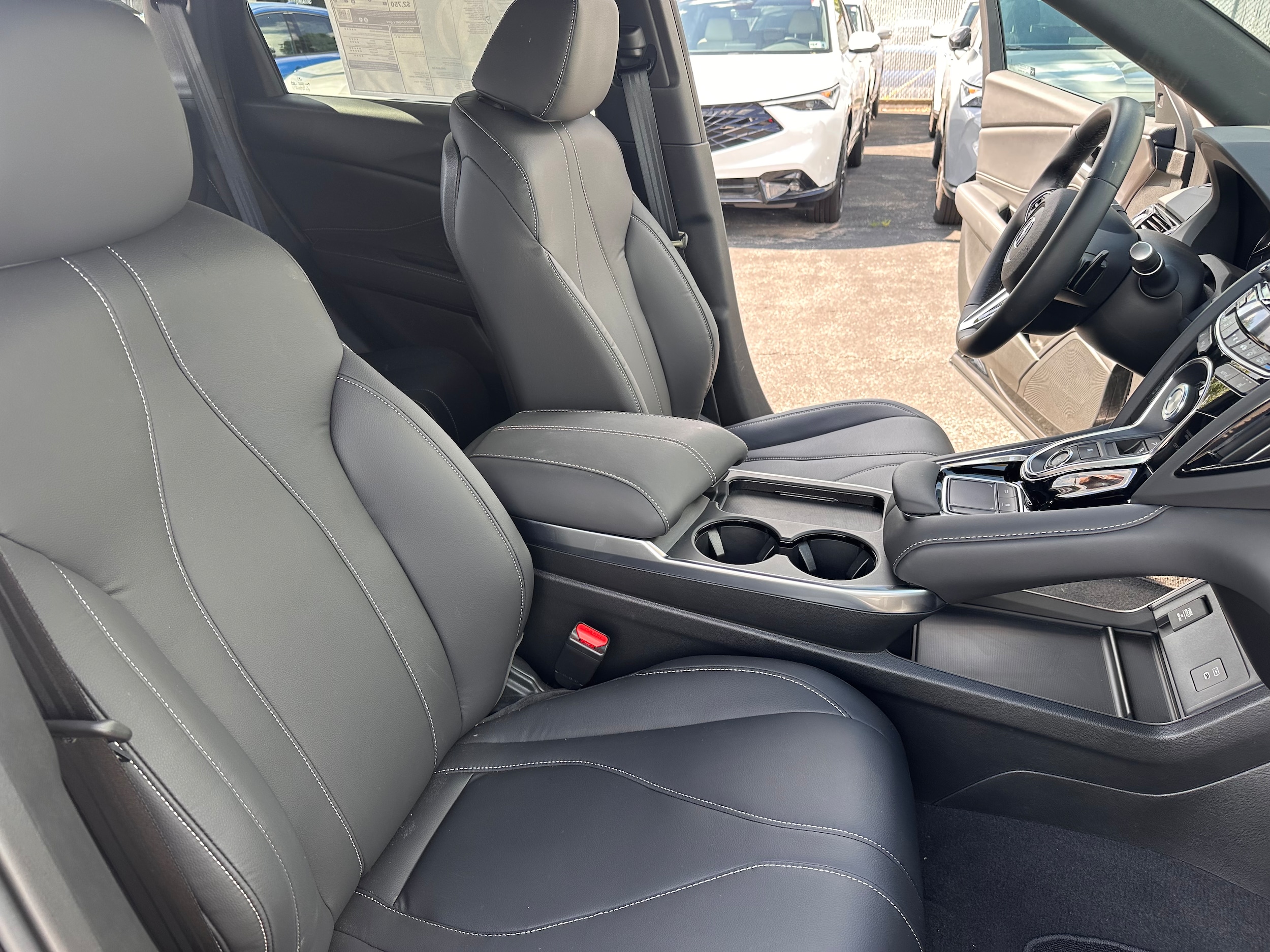2025 Acura RDX Base - Photo 15