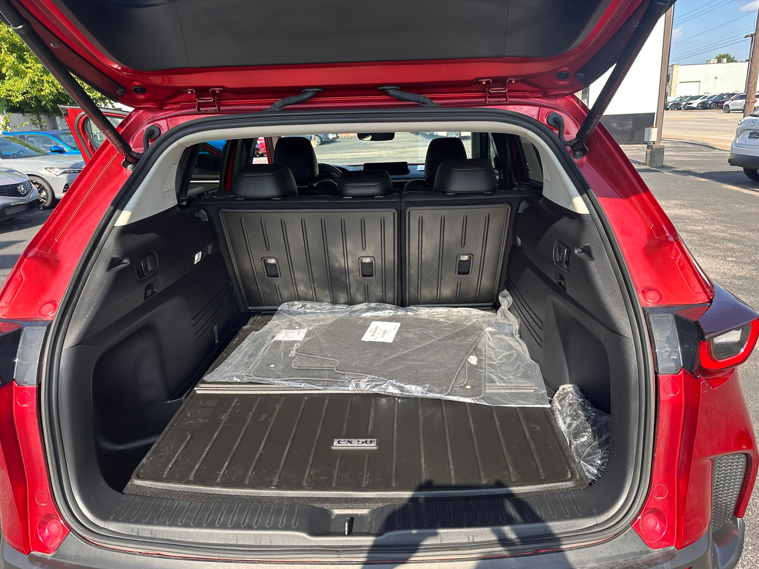 2025 Mazda CX-50 Premium - Photo 17
