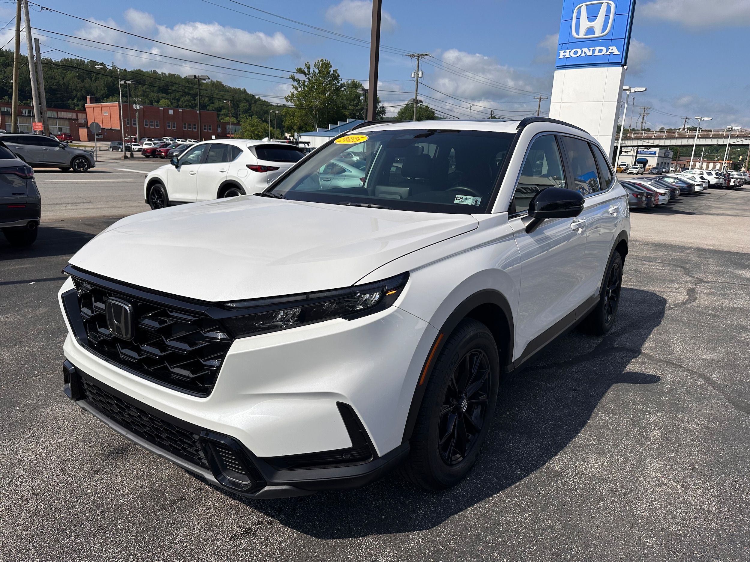 2025 Honda CR-V Hybrid Sport-L AWD's photo