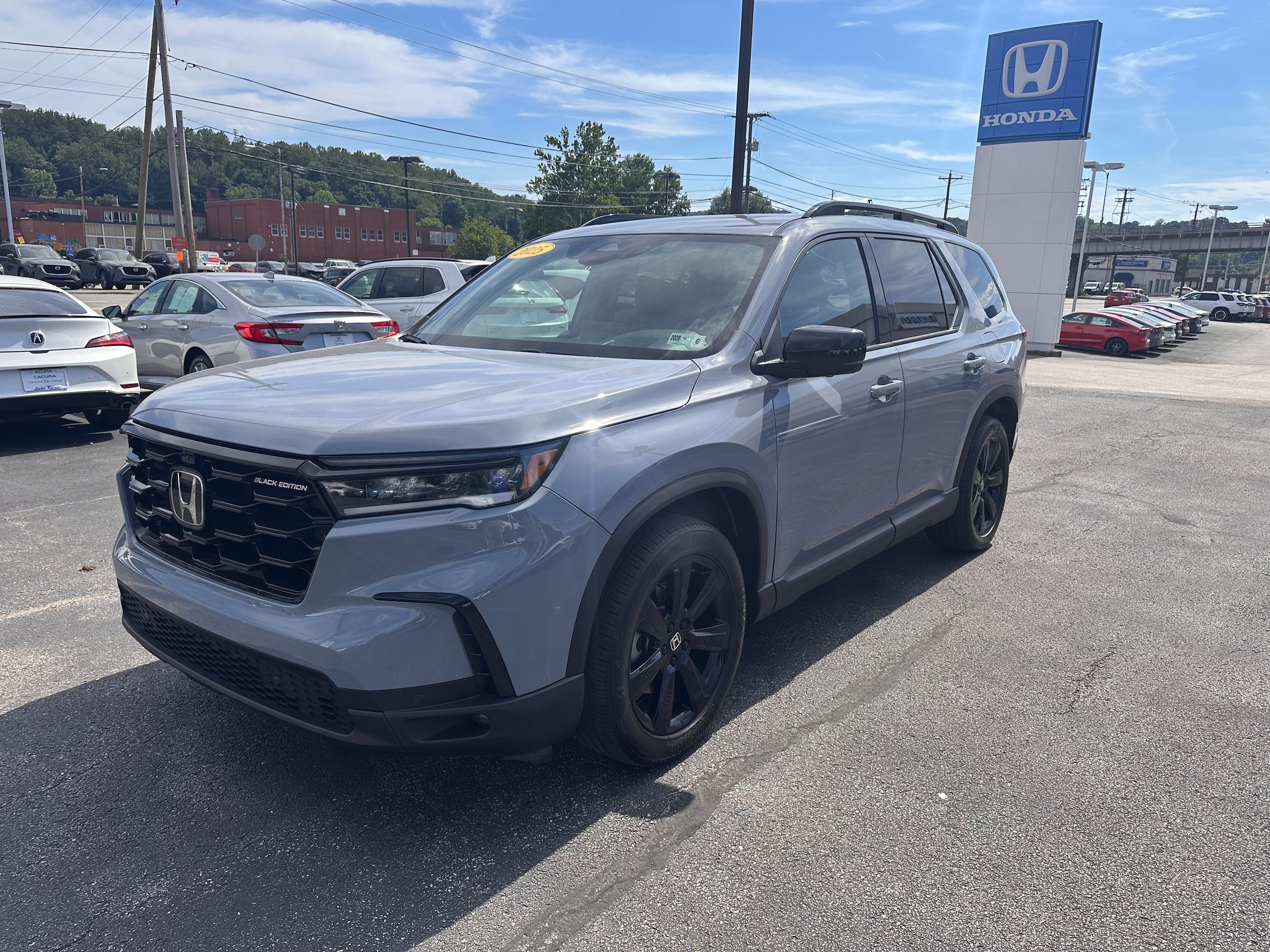 2025 Honda Pilot Black Edition AWD's photo