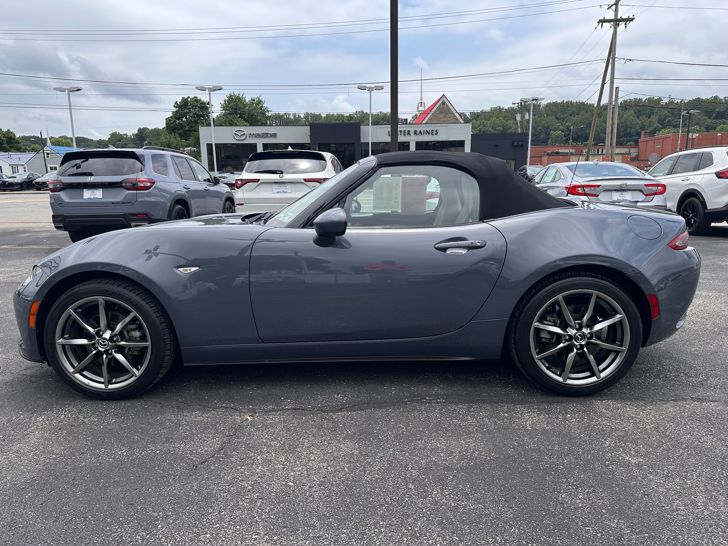 2021 Mazda MX-5 Miata Grand Touring - Photo 8