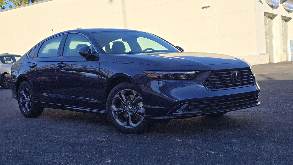 New 2025 Honda Pilot TrailSport SUV