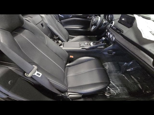 2025 Mazda MX-5 Miata RF Grand Touring - Photo 12