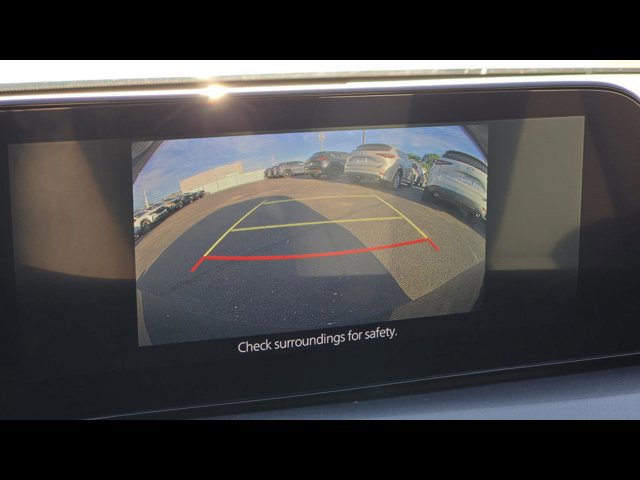 2025 Mazda Mazda3 Sedan 2.5 s Preferred photo 3