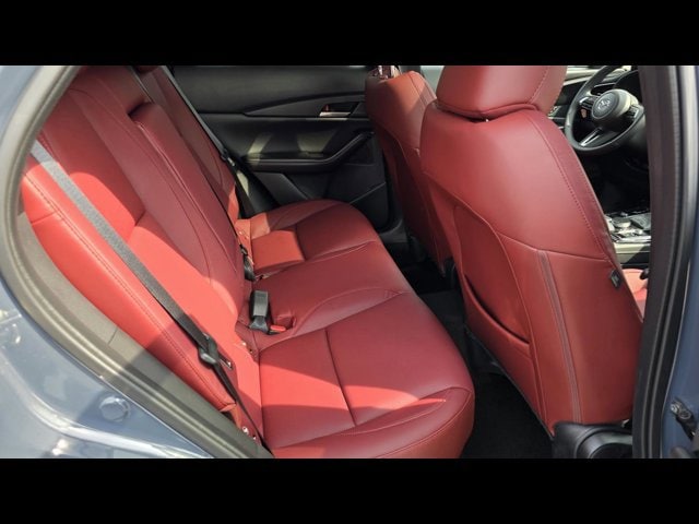 2025 Mazda CX-30 Carbon Edition - Photo 12
