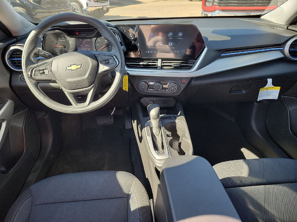 2026 Chevrolet Trax LS - Photo 21