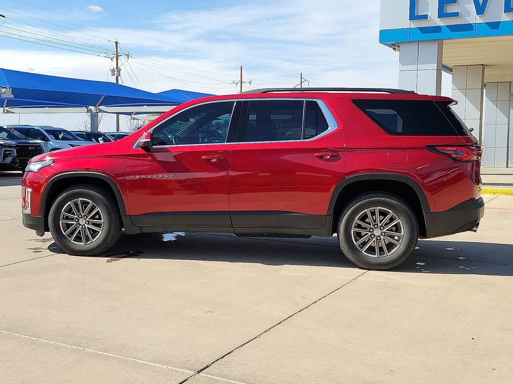 Used 2023 Chevrolet Traverse LT Cloth SUV