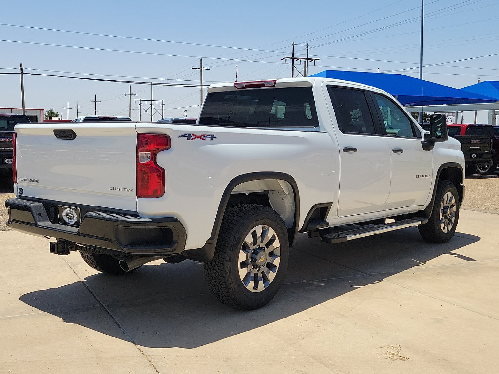 2026 Chevrolet Silverado 2500 HD Custom - Photo 6
