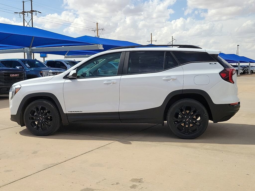 Used 2022 GMC Terrain SLE SUV