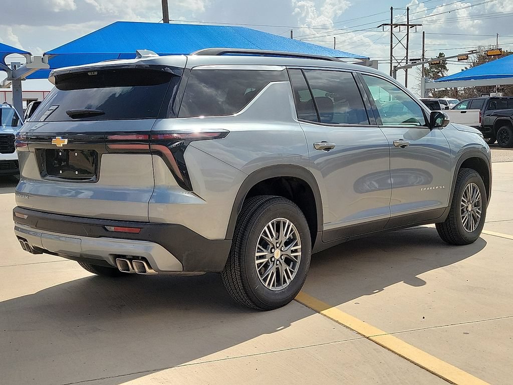 2027 Chevrolet Traverse LT - Photo 6