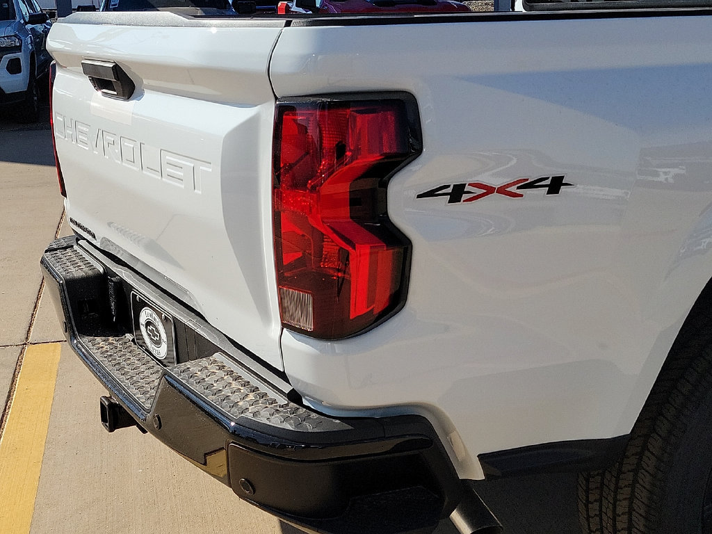 2026 Chevrolet Colorado Work Truck - Photo 18