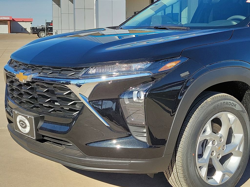 2026 Chevrolet Trax LS - Photo 10